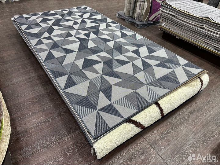 Ковер, циновка 2х3.9 новый