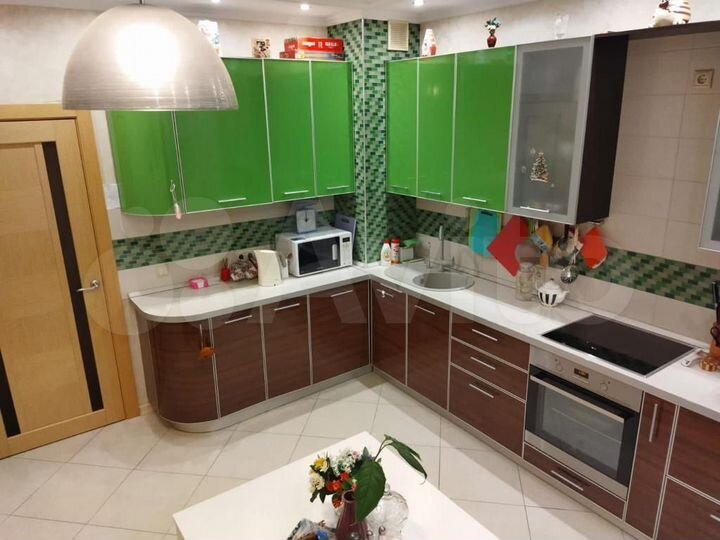 2-к. квартира, 68,5 м², 6/10 эт.