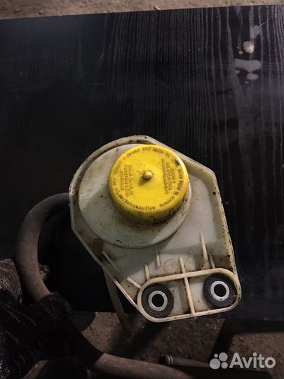 Fiat albea Бачок гура