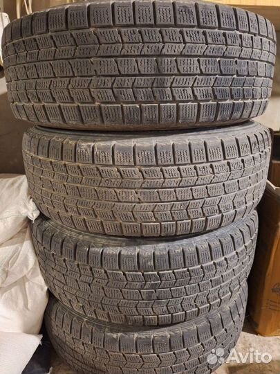 Dunlop Graspic DS3 205/70 R15 96Q