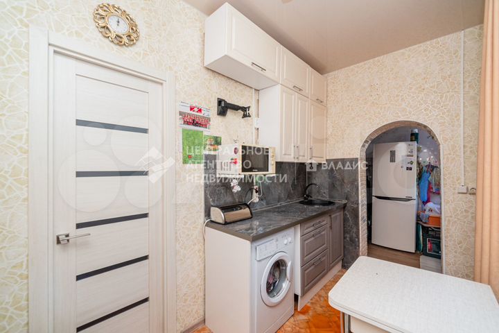 Комната 23,7 м² в 1-к., 1/2 эт.