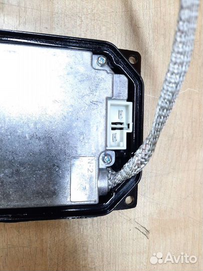 Блок розжига ксенона Toyota Camry V40 Lexus iS GS