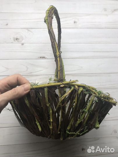 Корзина плетёная, лоза