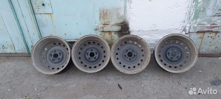 Штампованные диски r16