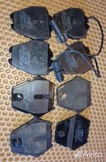 Колодки тормозные передние Audi A8 1994-2002