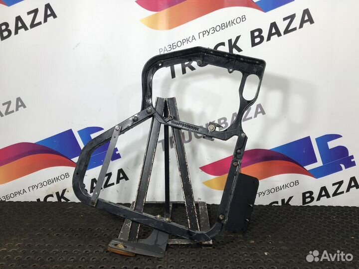 Кронштейн переднего крыла Renault Premium