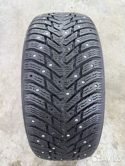 Nokian Tyres Hakkapeliitta 8 215/50 R17