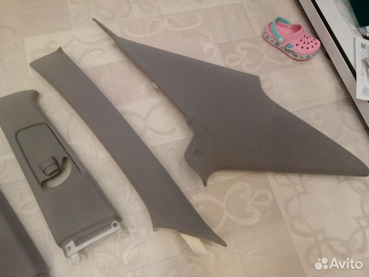 Обшивки стоек салона Toyota Mark 2 110