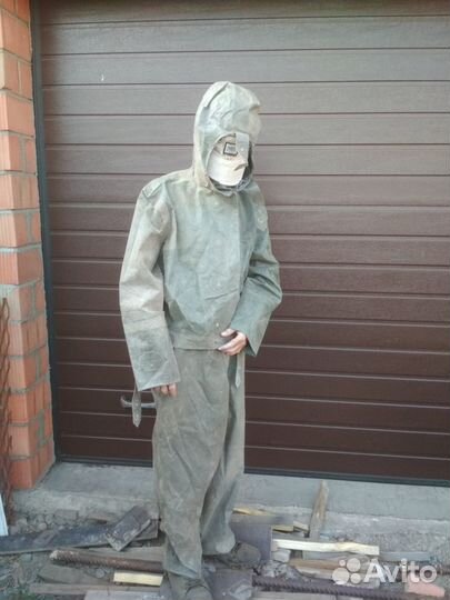 Защитный костюм химзащиты из СССР
