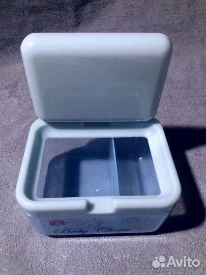 Контейнер для хранения гигиенических предметов