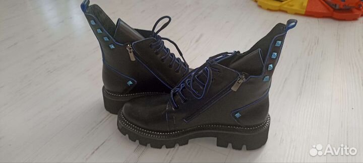 Ботинки размер 40