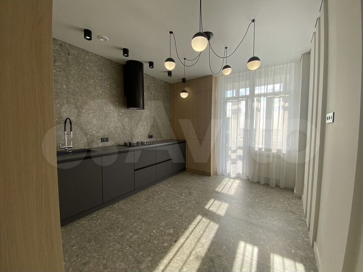 2-к. квартира, 70 м², 17/19 эт.