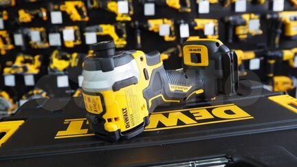 Акк. дрель шуруповерт 18В DCF850N dewalt DCF850N-X