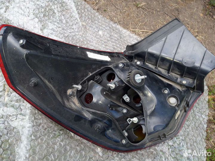 Фара задняя на opel astra j