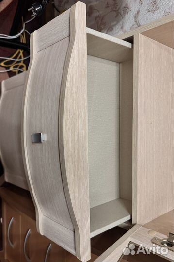 Шкаф сервант для посуды