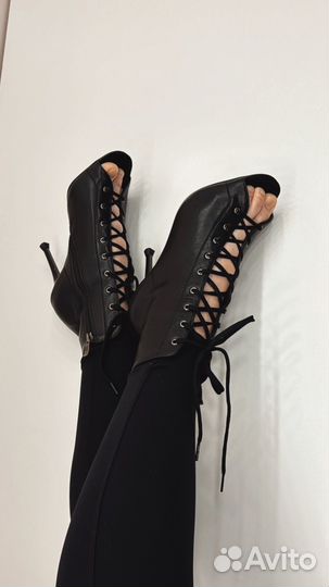 Хилсы черные