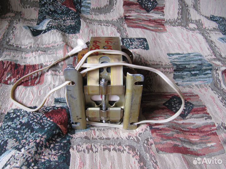 Понижающий трансформатор 220 на 100 вольт 105вольт