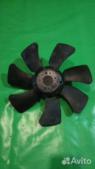 Электровентилятор Nissan Tino 1998-2003, 1,8л