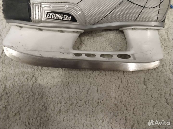 Коньки хоккейные ccm