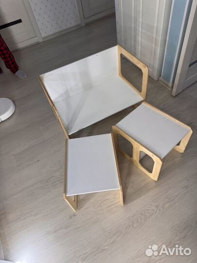 Детский стол и стулья