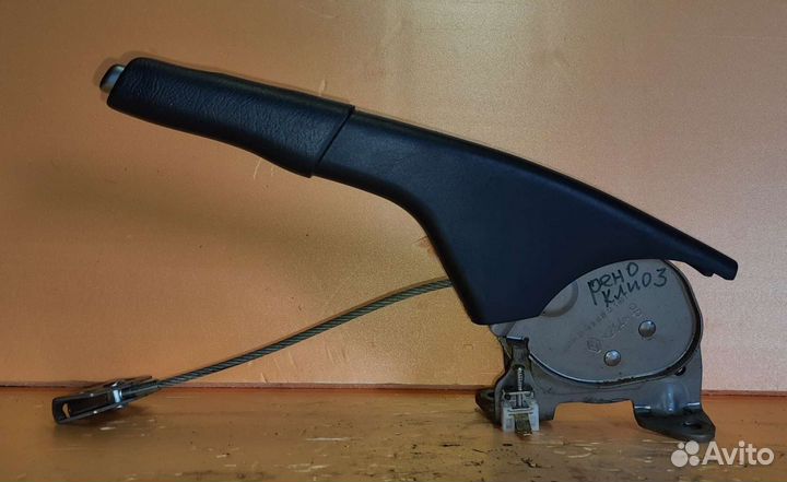 Рычаг стояночного тормоза Renault Clio III