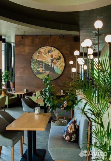 Бариста в кофейню