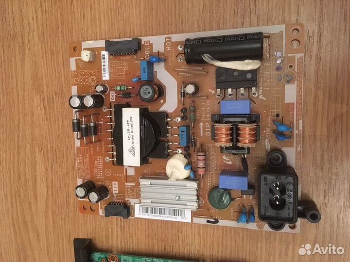 Материнская плата бп samsung ue32h4000aw