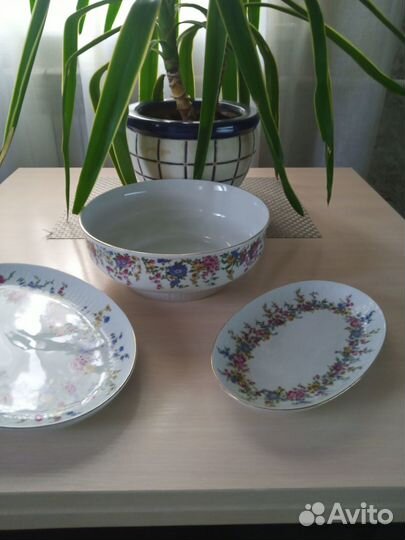 Посуда из фарфорового сервиза Ylmenau 1777 ГДР