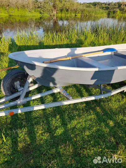 Лодка с мотором