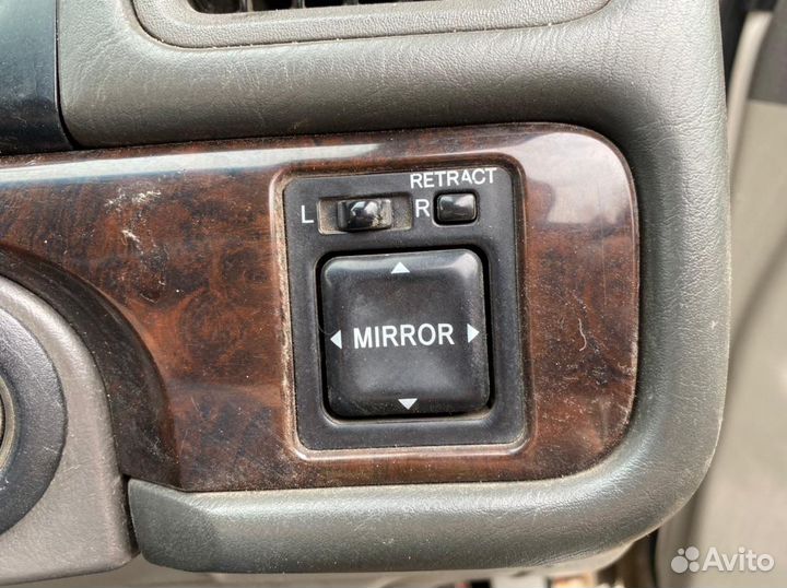 Кнопка регулировки зеркал Toyota Mark 2 100