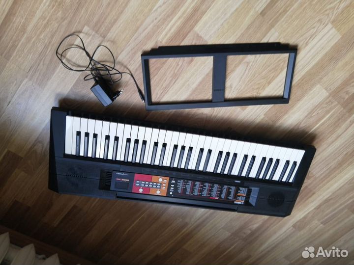 Продам синтезатор Yamaha