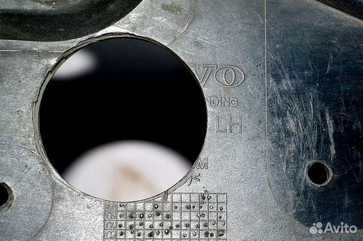 Корпус фары, левый volvo FH (01.05)