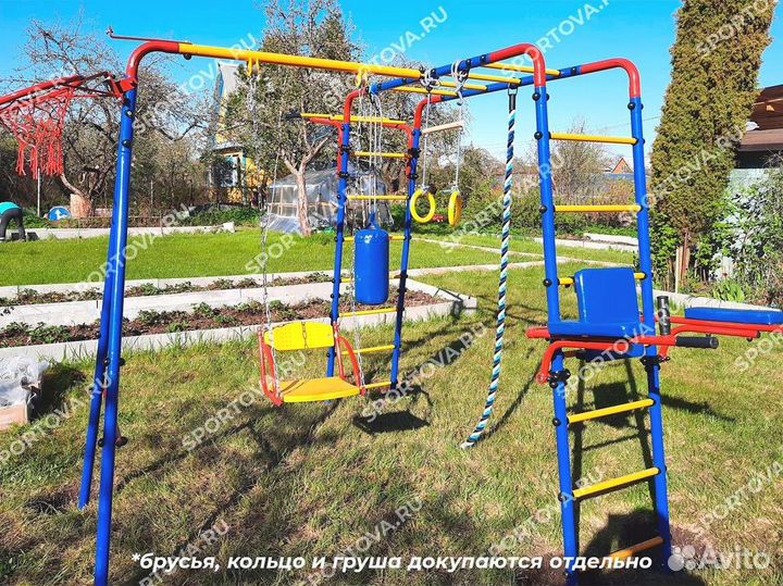 Уличный спортивный комплекс