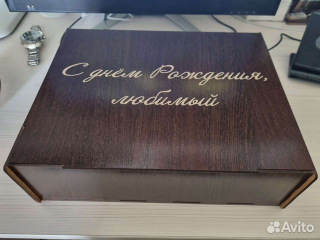 Деревянная коробка для подарка