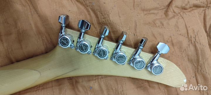 Электро гитара