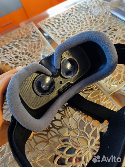 Очки виртуальной реальности Samsung Gear VR
