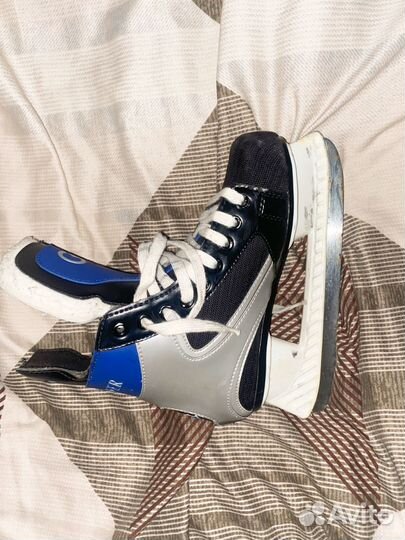 Коньки хоккейные любительские 36 размер