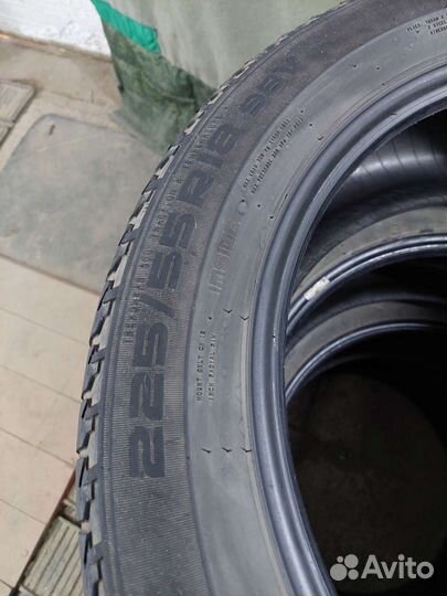 Nokian Tyres Hakka Blue 225/55 R18