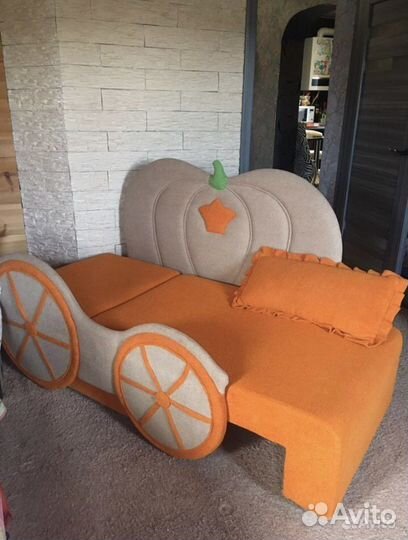 Кроватка детская 