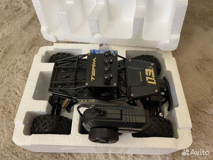 Машинка на радиоуправлении 4WD Багги