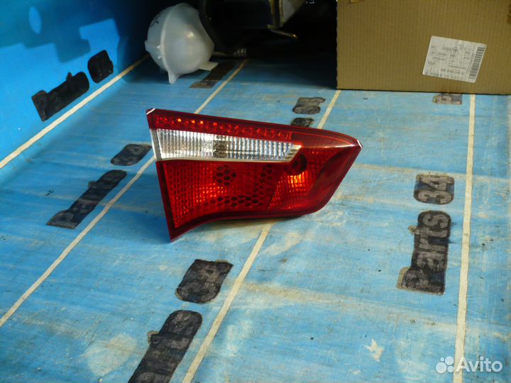 Kia Rio 3 Фонарь внутренний левый б/у.оригинал