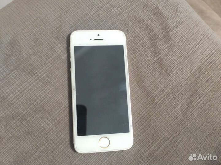 Телефон iPhone 5s