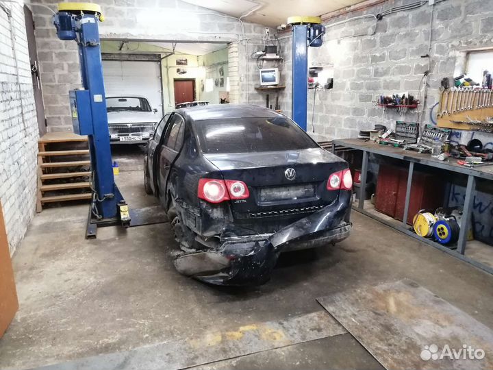 Volkswagen Jetta 5 2010 по частям