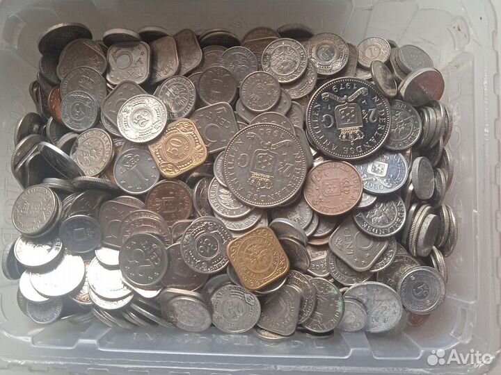 Погодовка монет Нидерландских Антильских Островов