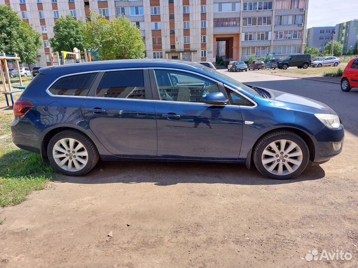 Opel Astra 1.6 МТ, 2012, 206 000 км