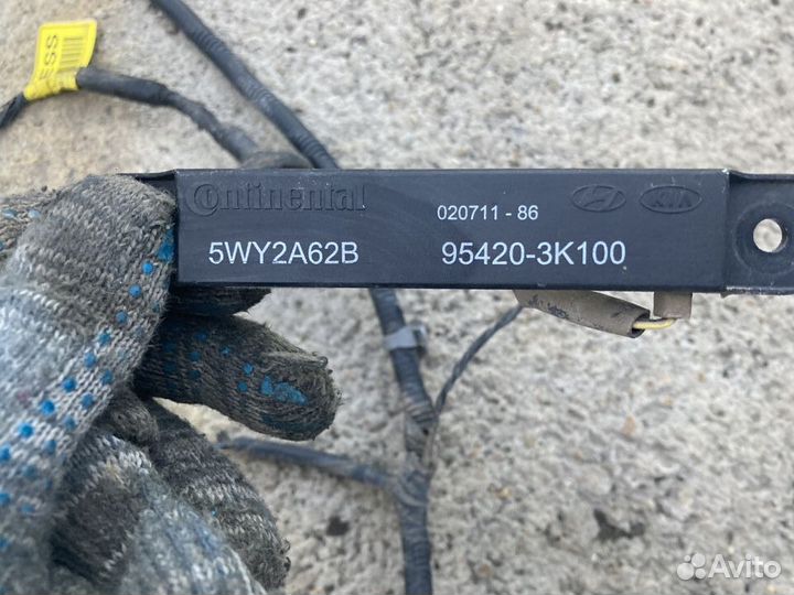 Проводка заднего бампера Хедай Элантра 5 MD