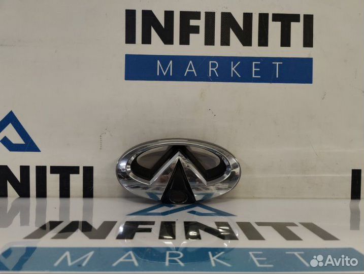 Эмблема шильдик знак решетки радиатора Infiniti