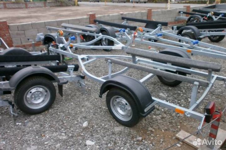 Прицеп легковой в наличии на Верхней