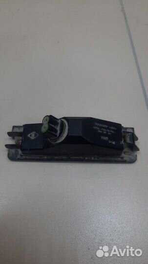 Фонарь подсветки номера Renault Logan