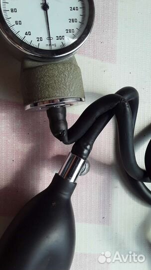 Тонометр механический б/у на запчасти